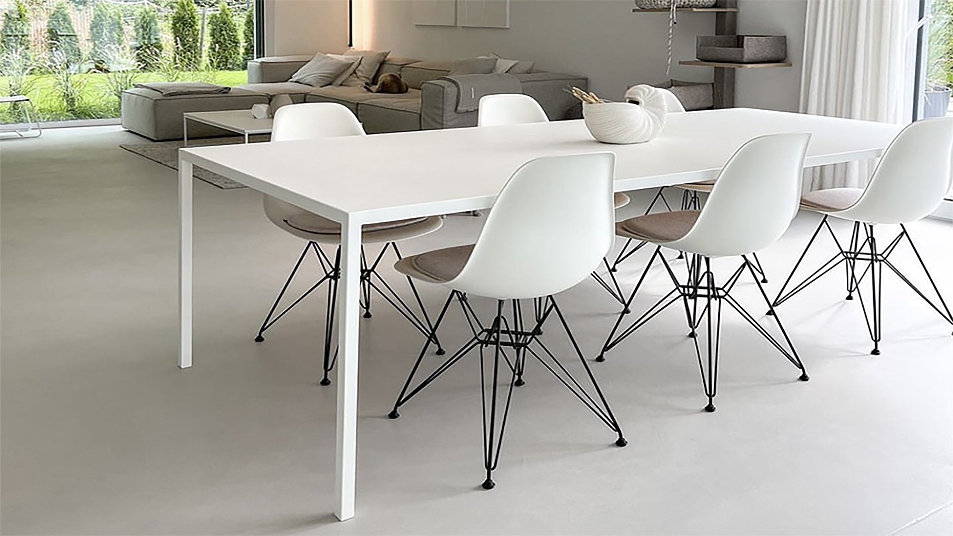 Minimalistischer Metall Esstisch LEO | Zeitloses Design