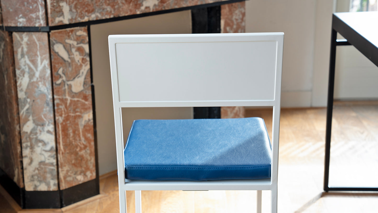 Minimalistische stoelen|Minimalistische stoel | Minimalist chair | Minimalistischer Esszimmerstuhlen | Minimalistischer Esszimmerstuhl |silla minimalista|sillas minimalistas