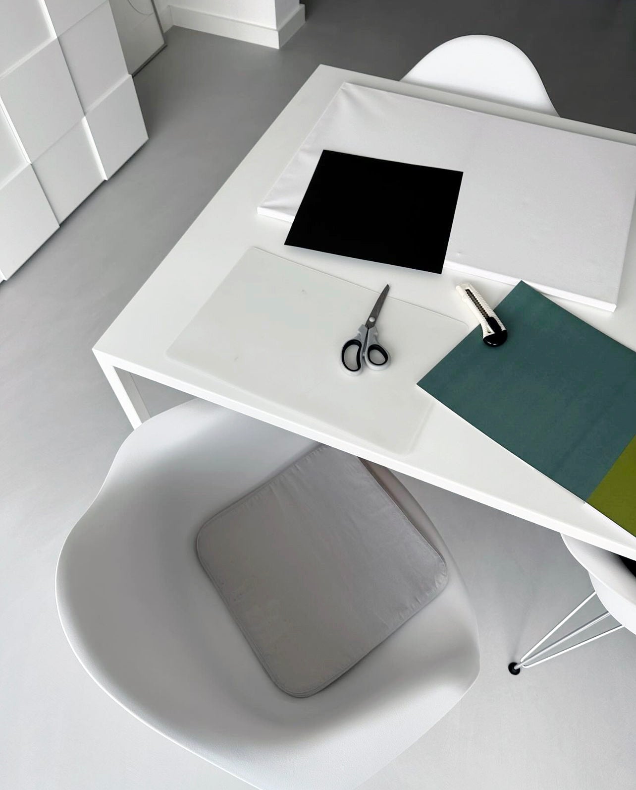 Minimalistisch design eettafel | Metalen eettafel | strakke eettafel | Minimalistische Esstische | Esstisch aus Metall | minimal design eettafel | Mesas de comedor minimalistas | Minimalist design dining tables | 