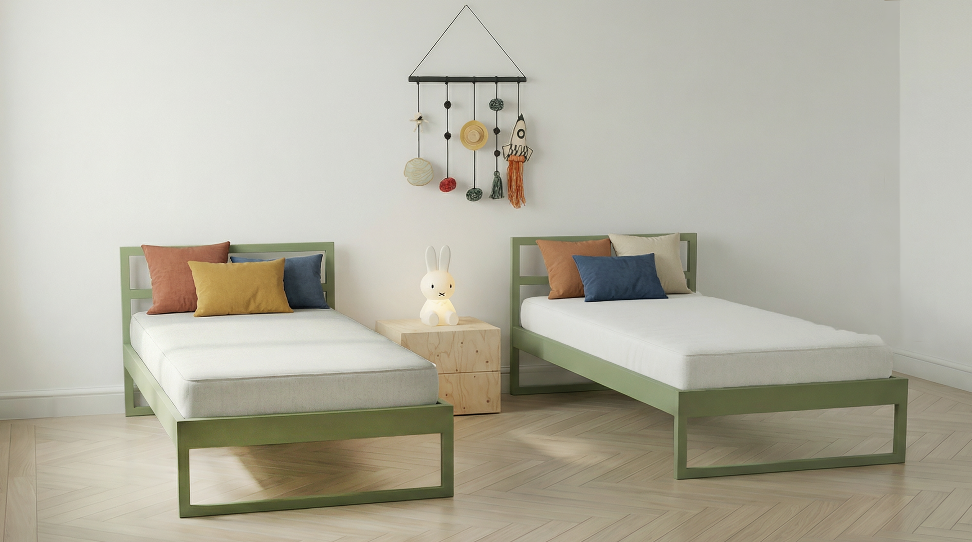 Minimalistisch metalen bed voor moderne kinderkamer |  Minimalist design metal bed in pale green with clean lines | Design Bett aus Metall im modernen Stil | Cama de metal de diseño elegante y moderno