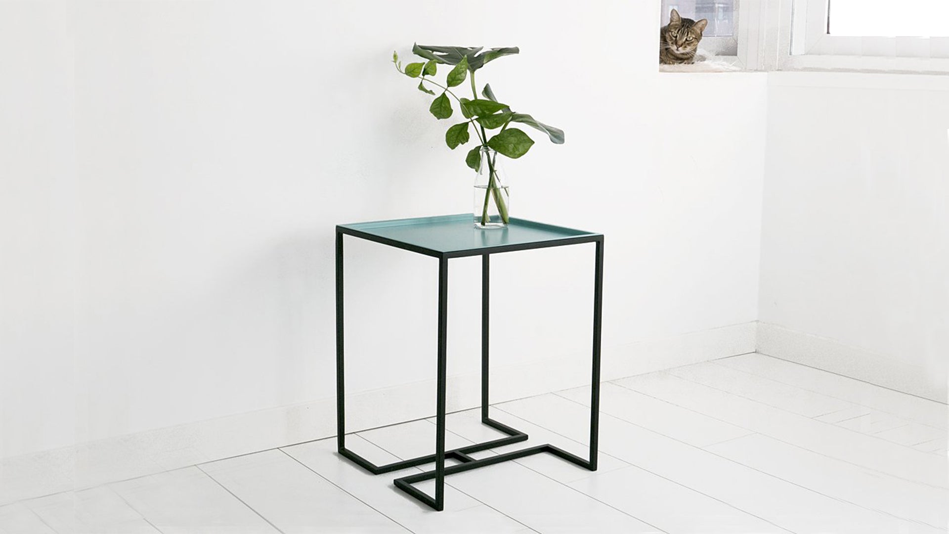 Minimalistische bijzettafel MARCO/Minimalist sidetables | Minimalistische Beistelltische| Minimalistische bijzettafels | Mesas auxiliares minimalistas